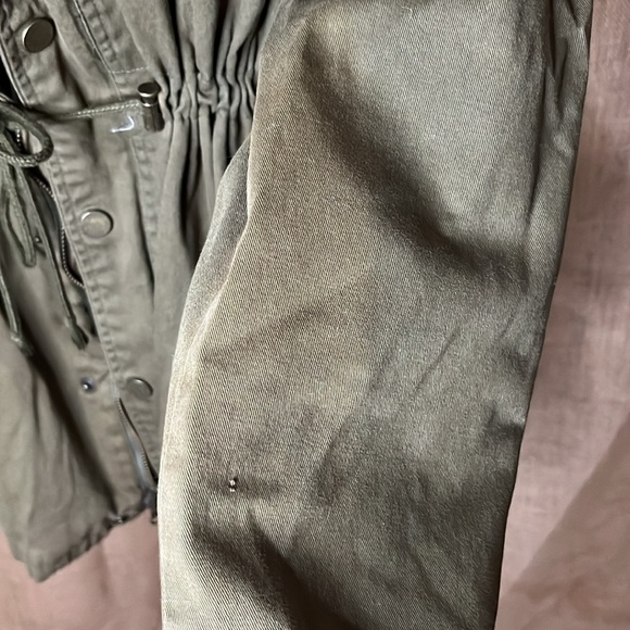 Field Jacket - Picture 10 of 15